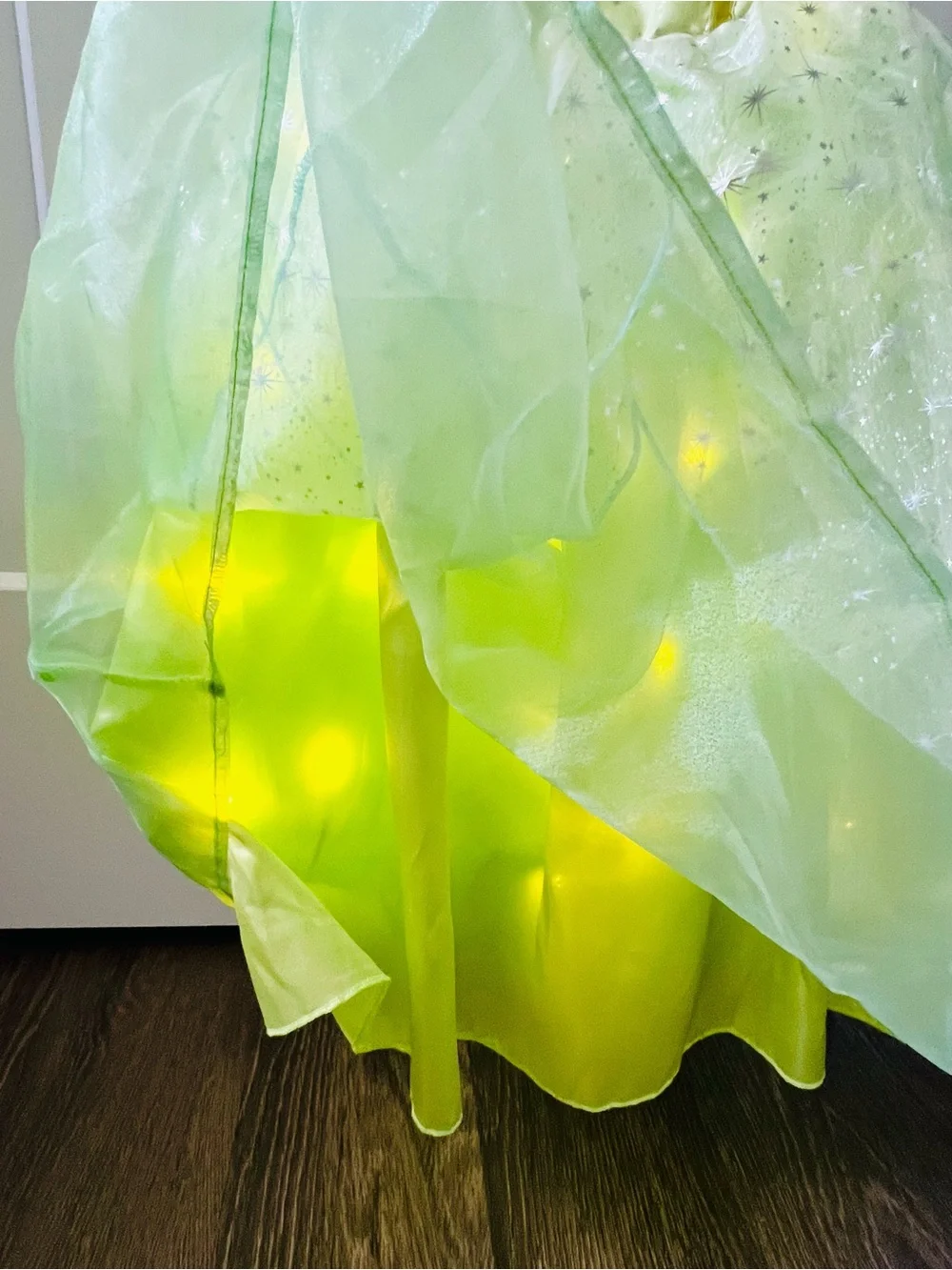 Disney Princess Tiana Deluxe Light-Up Costume Dress Green Fairly Dress Size 110